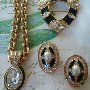 5 pieces Trifari / Monet Necklaces Pin Clip ons